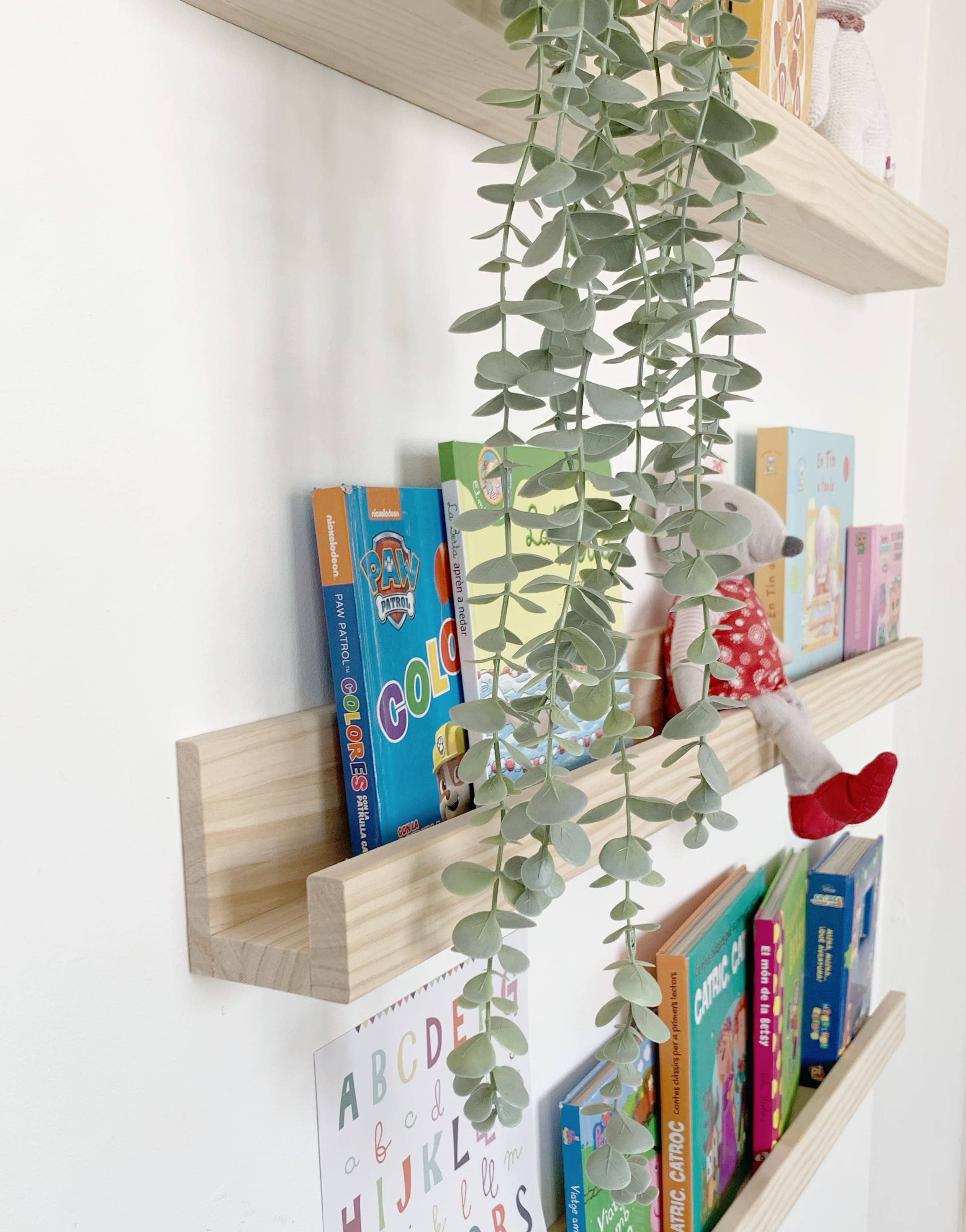 Smooth Floating Shelves