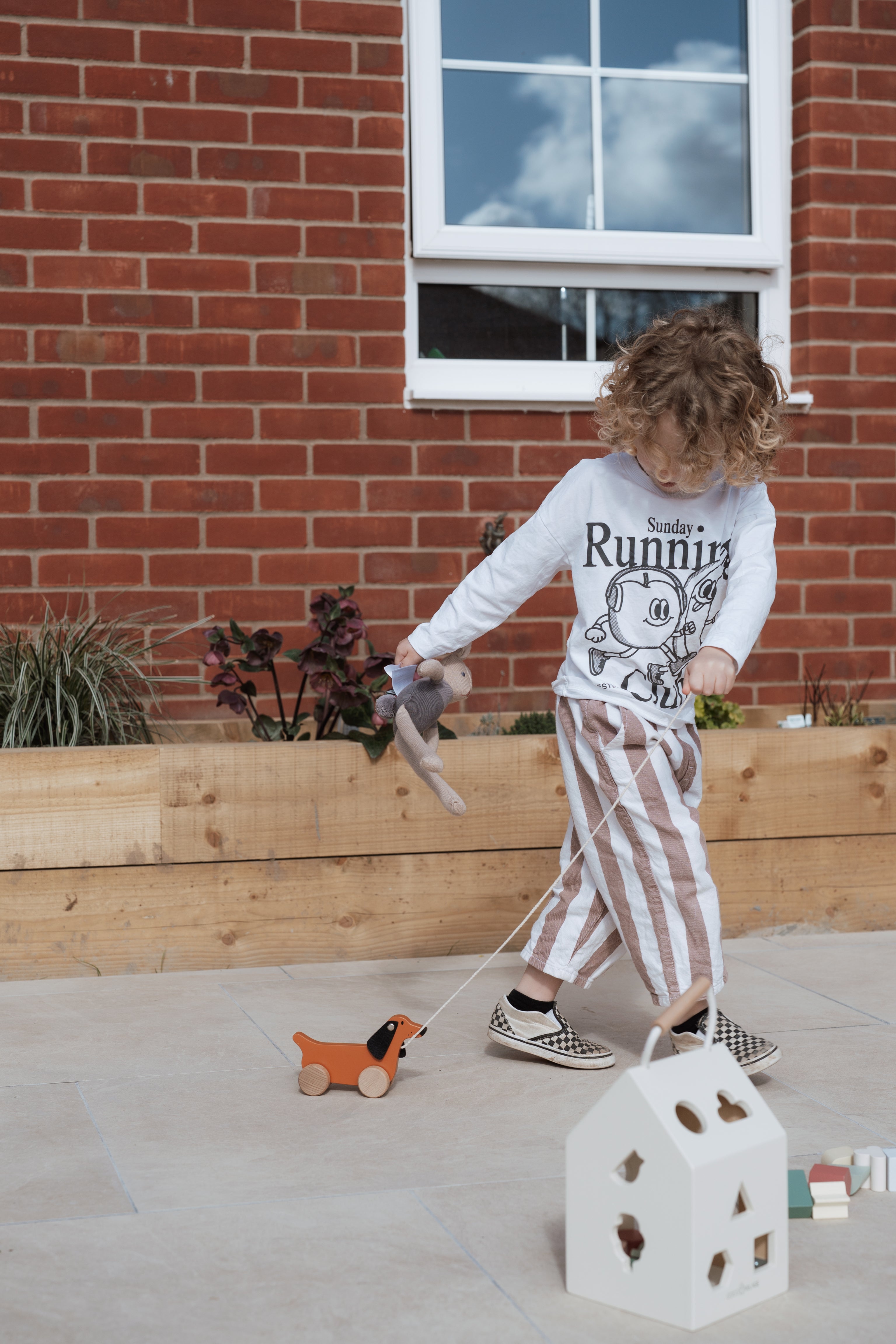 pull-along sausage dog