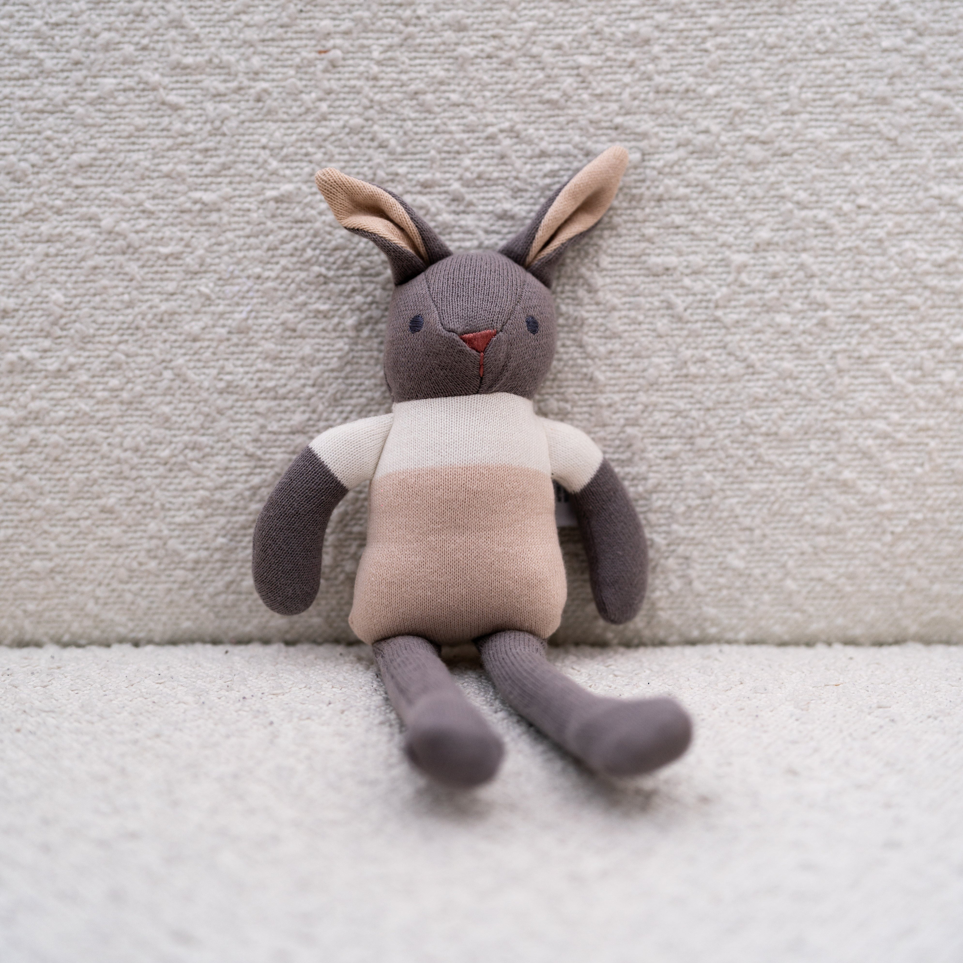 baby threads grey bunny