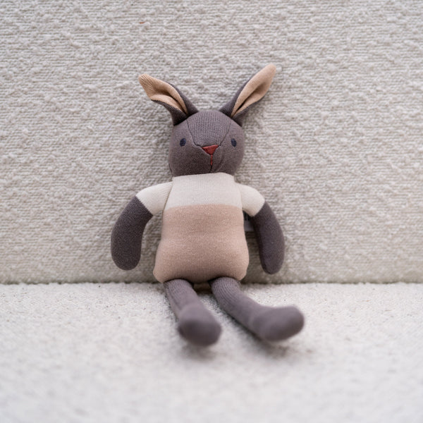 baby threads grey bunny